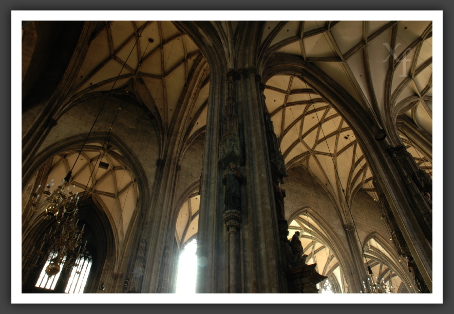 Schiff - Stephansdom, Vienna, Austria